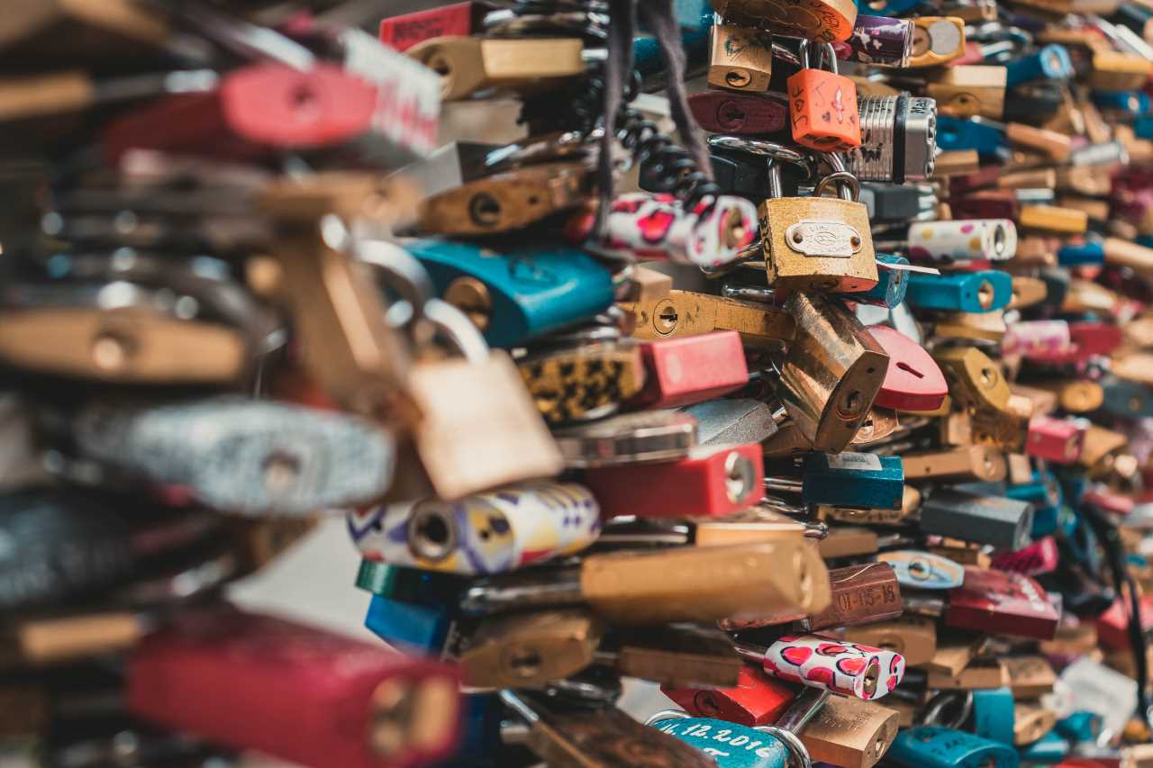 locks-sm